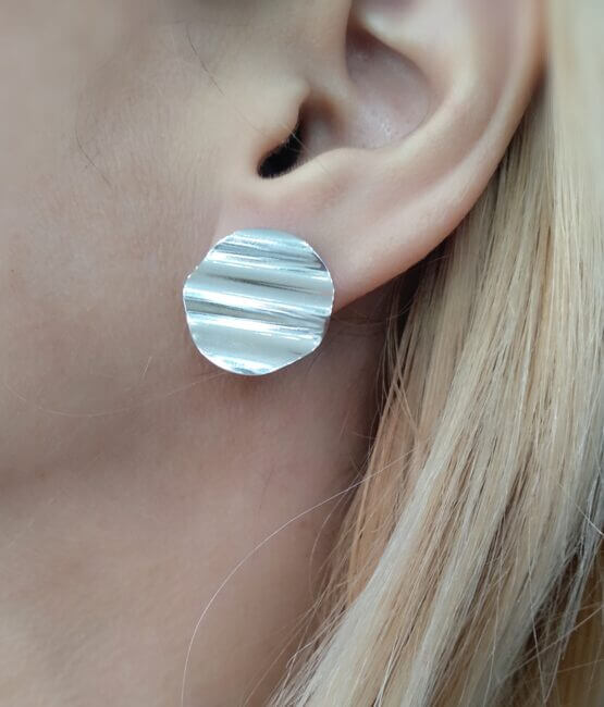 Skoularikia-asimenia-ruffles