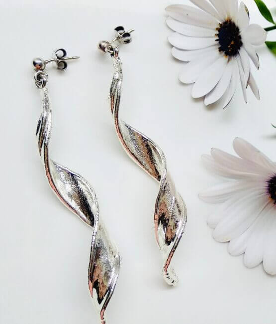 Makrya-skoularikia-elia