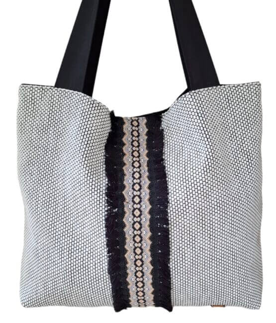 tsanta-yfasmatinh-megalh