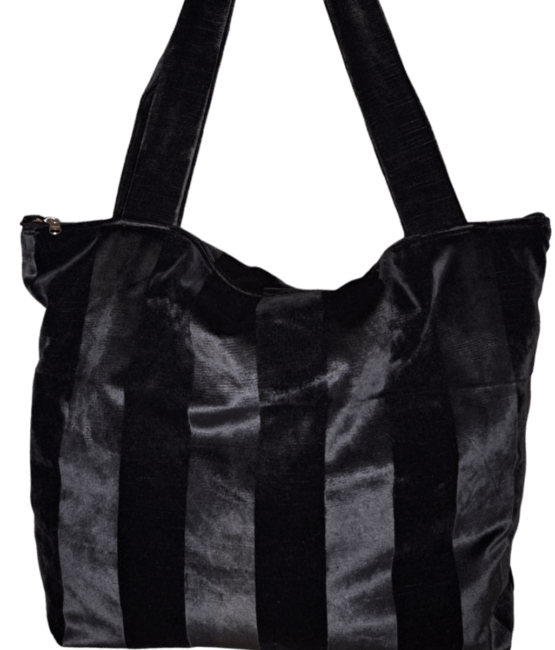 xeiropoihth-tsanta-gynaieia-beloudo