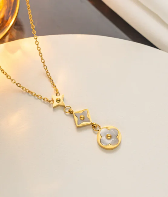 Kolie-atsalino-Elda-me-fildisi